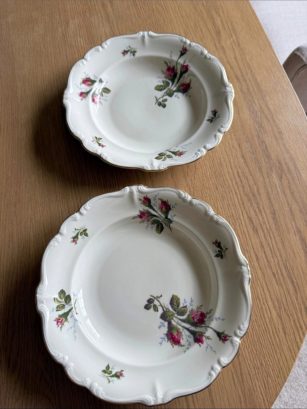 Rosenthal Pompadour Moss Rose Rimmed Soup Bowl White & Pink